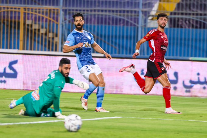 VIDEO: Al Ahly edge closer to league title with win over Pyramids