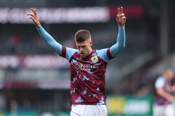 Burnley winger on verge of Saudi Arabia move — Report